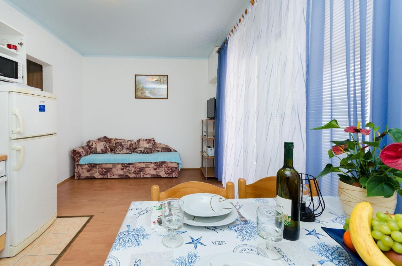 לופאר Apartments Mijatovic מראה חיצוני תמונה