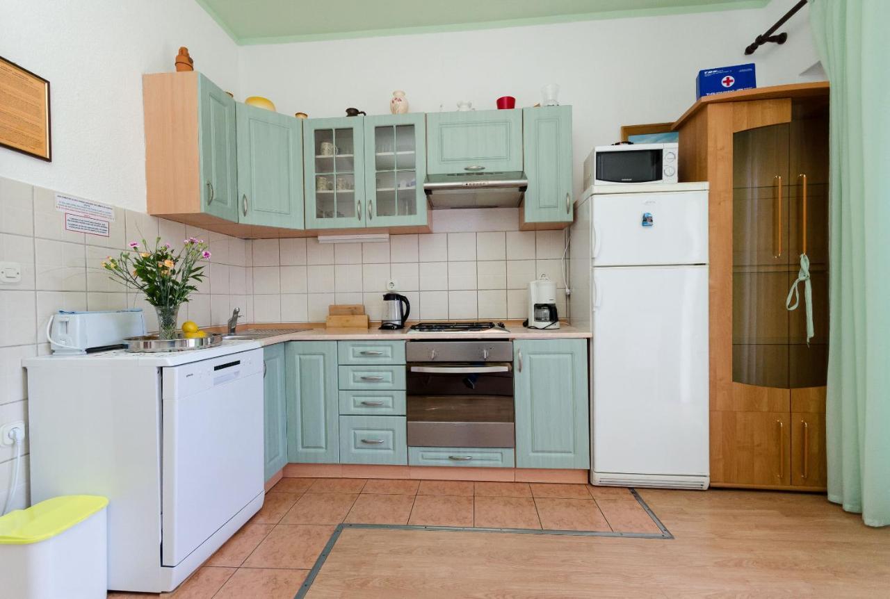 לופאר Apartments Mijatovic מראה חיצוני תמונה