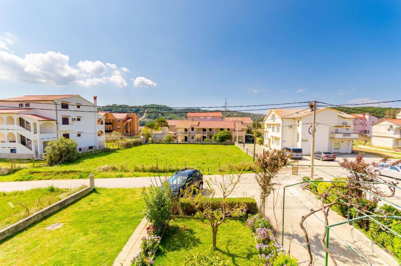 לופאר Apartments Mijatovic מראה חיצוני תמונה